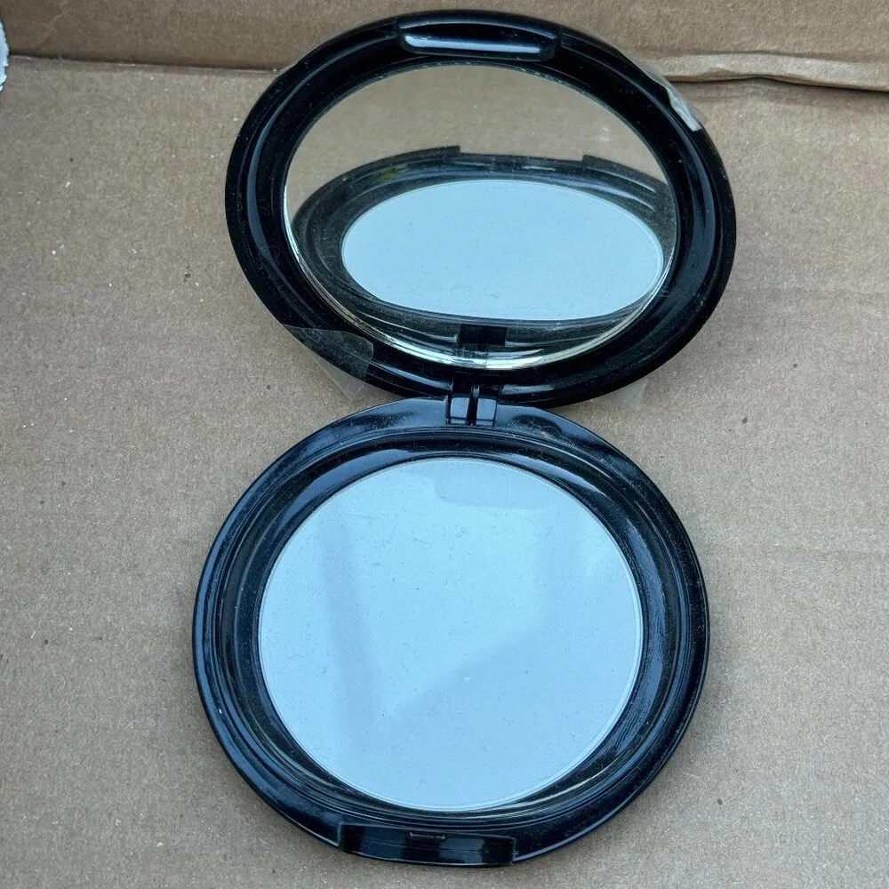 OSP Cosmetics Oil Control Pressed Powder